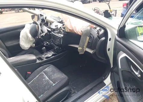 2018 Nissan Altima 2.5 S из США, поврежденный, VIN 1N4AL3AP9JC207212